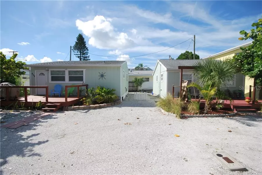 610 72ND AVE, St Pete Beach, FL 33706