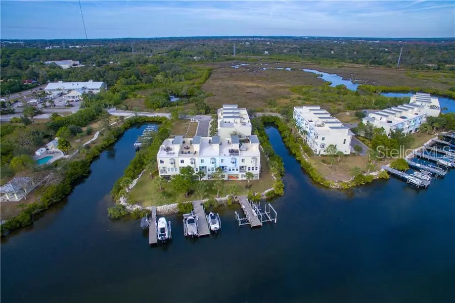 1138 FLYING FISH LN, Tarpon Springs, FL 34689