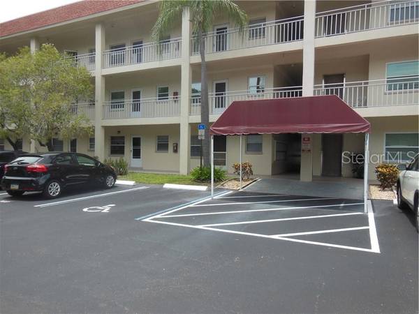 4000 3RD ST N #305, St Petersburg, FL 33703