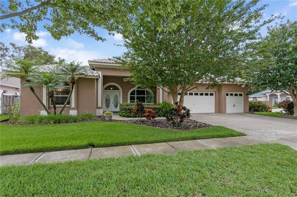 10684 PARK PLACE DR, Seminole, FL 33778