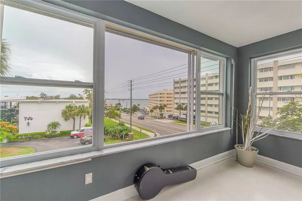 Belleair Bluffs, FL 33770,55 HARBOR VIEW LN #201