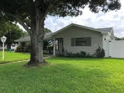 9925 136TH ST, Seminole, FL 33776