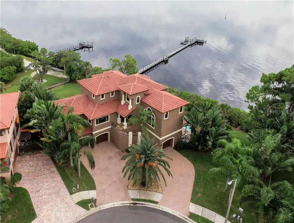 Safety Harbor, FL 34695,113 WATEREDGE CT