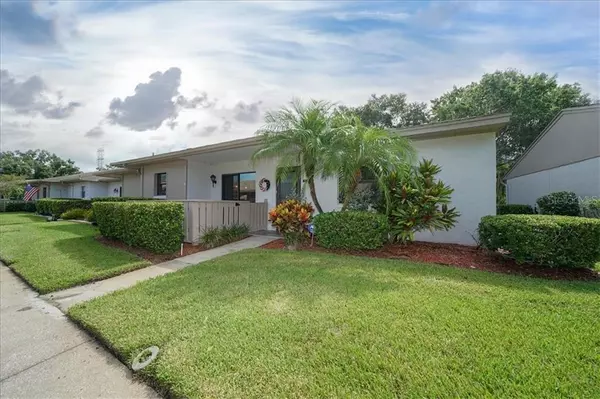 70 MICHAELS CIR, Oldsmar, FL 34677