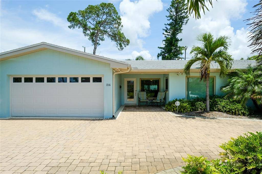 1316 ROBIN RD S, St Petersburg, FL 33707