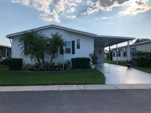 Oldsmar, FL 34677,496 LAKE WAY