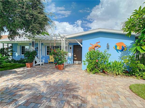 15805 2ND ST E, Redington Beach, FL 33708