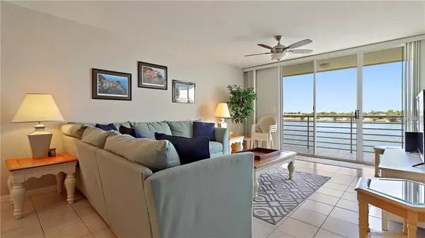 St Petersburg, FL 33715,6083 BAHIA DEL MAR CIR #460