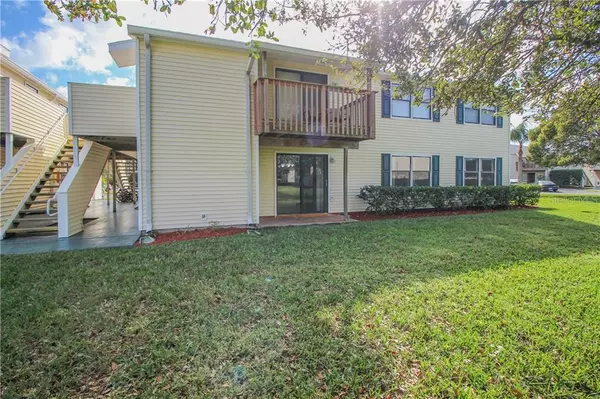 135 HUNTER LAKE DR #E, Oldsmar, FL 34677