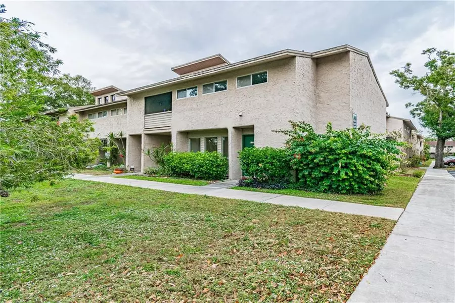 4401 RAYFIELD DR, Sarasota, FL 34243