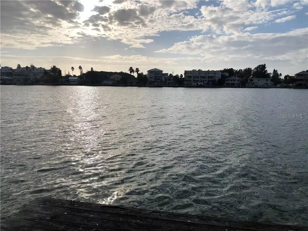 St Pete Beach, FL 33706,8920 GULF BLVD