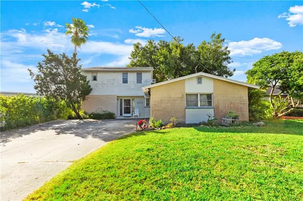 3604 BELLE VISTA DR E, St Pete Beach, FL 33706