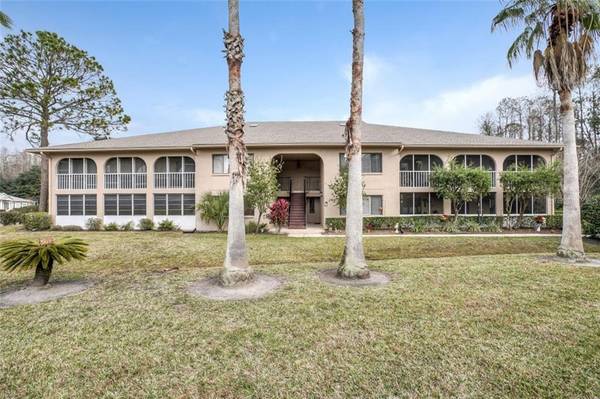 3200 CHARTER CLUB DR #C2, Tarpon Springs, FL 34688