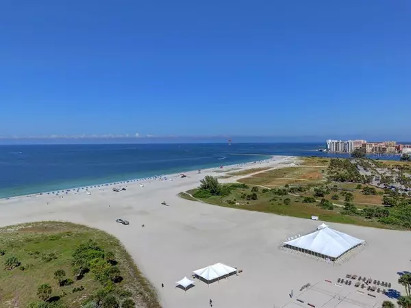 1170 GULF BLVD #1702, Clearwater Beach, FL 33767