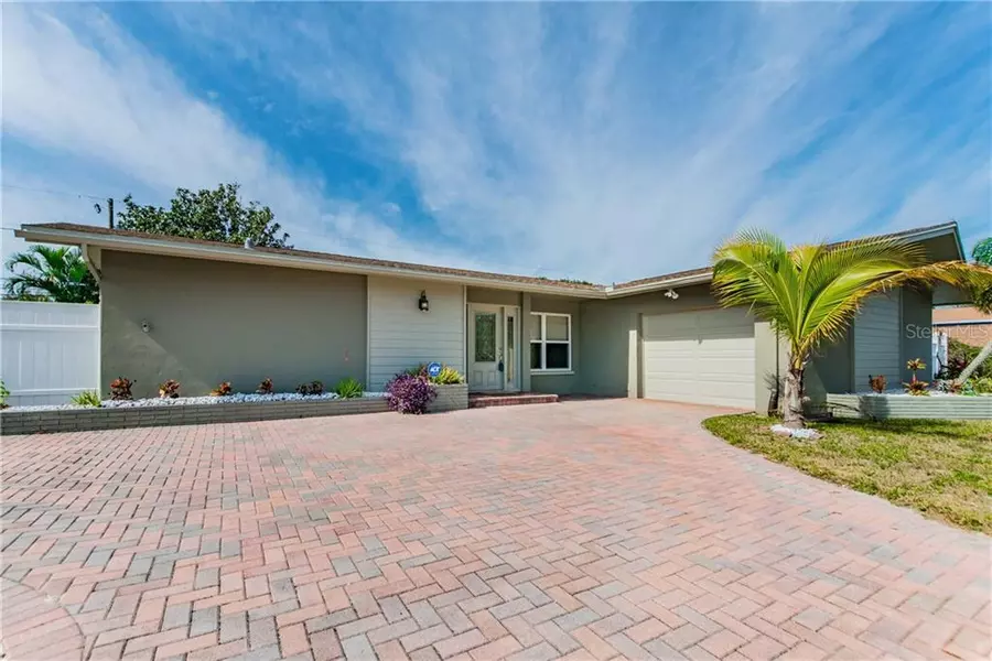 10372 HETRICK CIR W, Largo, FL 33774