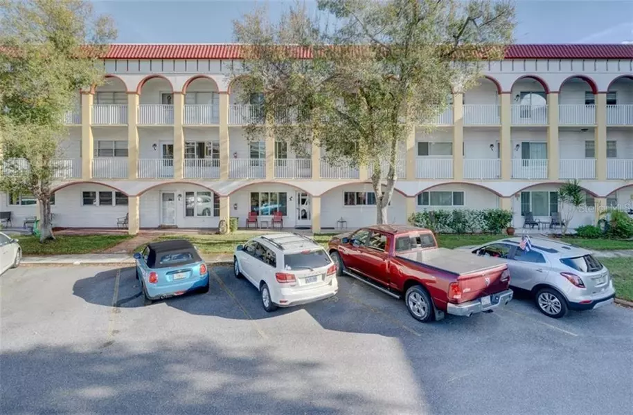 2431 FRANCISCAN DR #5, Clearwater, FL 33763