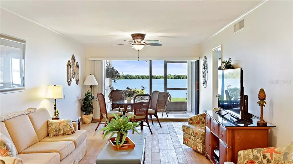 St Petersburg, FL 33715,6291 BAHIA DEL MAR CIR #107