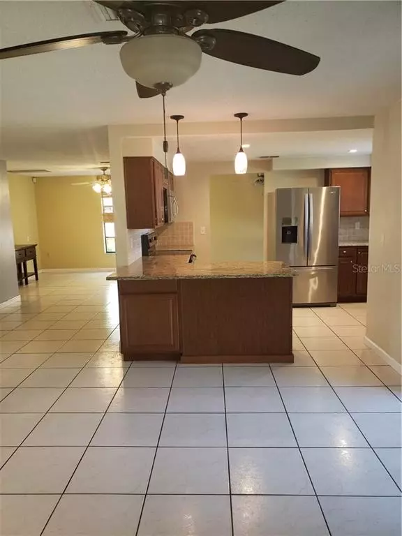 Tampa, FL 33624,4844 FOXSHIRE CIR