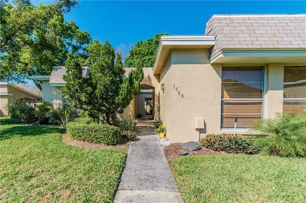 1588 HEATHER CT, Dunedin, FL 34698