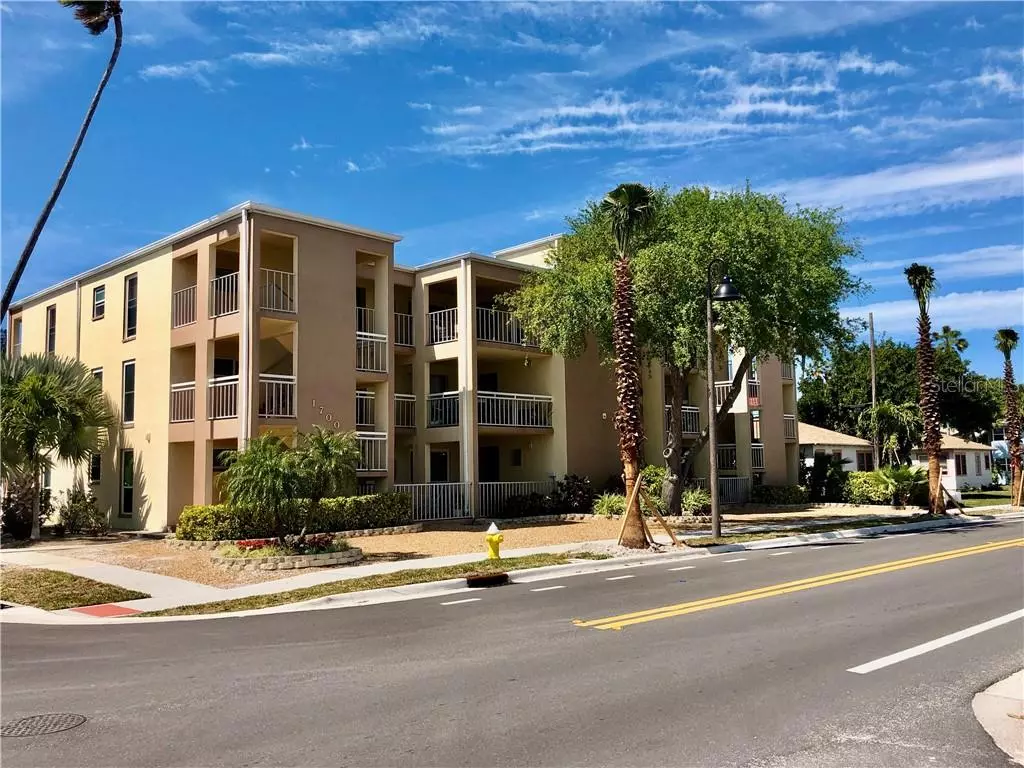 St Pete Beach, FL 33706,1700 PASS A GRILLE WAY #11
