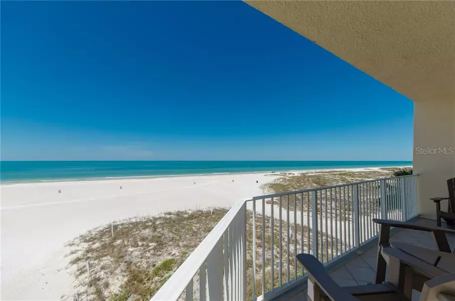 15 SOMERSET ST #402, Clearwater Beach, FL 33767