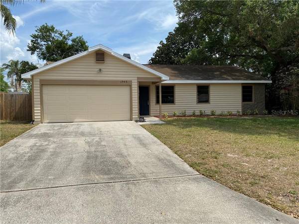 1945 SUMMIT DR, Clearwater, FL 33763