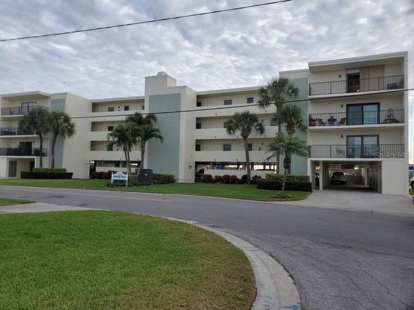 12525 3RD ST E #304, Treasure Island, FL 33706