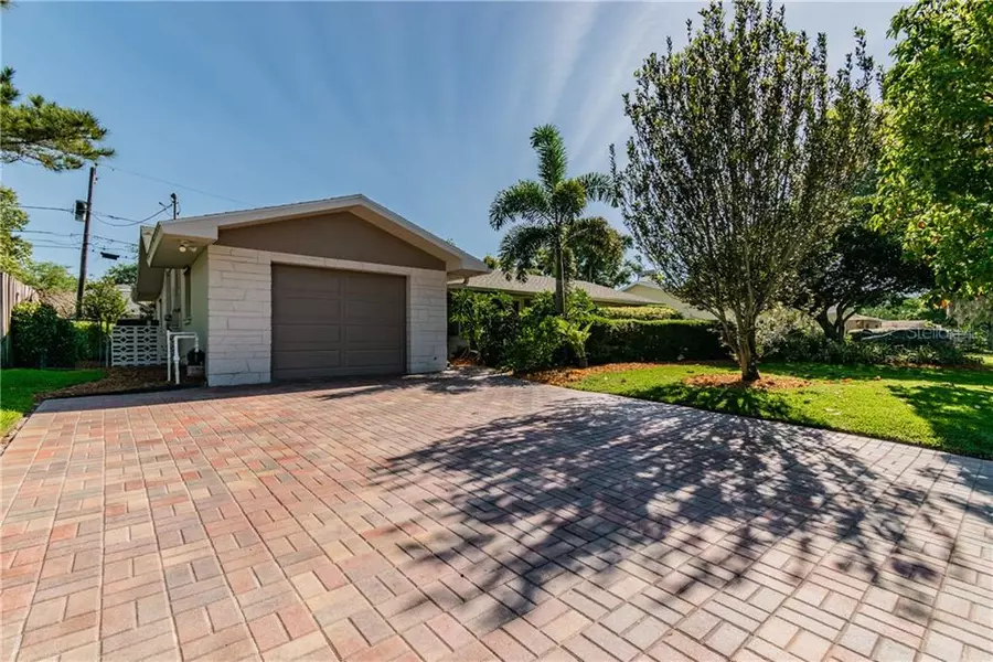 1009 CONNECTICUT RD, Tarpon Springs, FL 34689