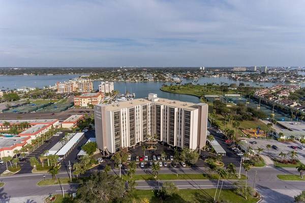 10355 PARADISE BLVD #105, Treasure Island, FL 33706