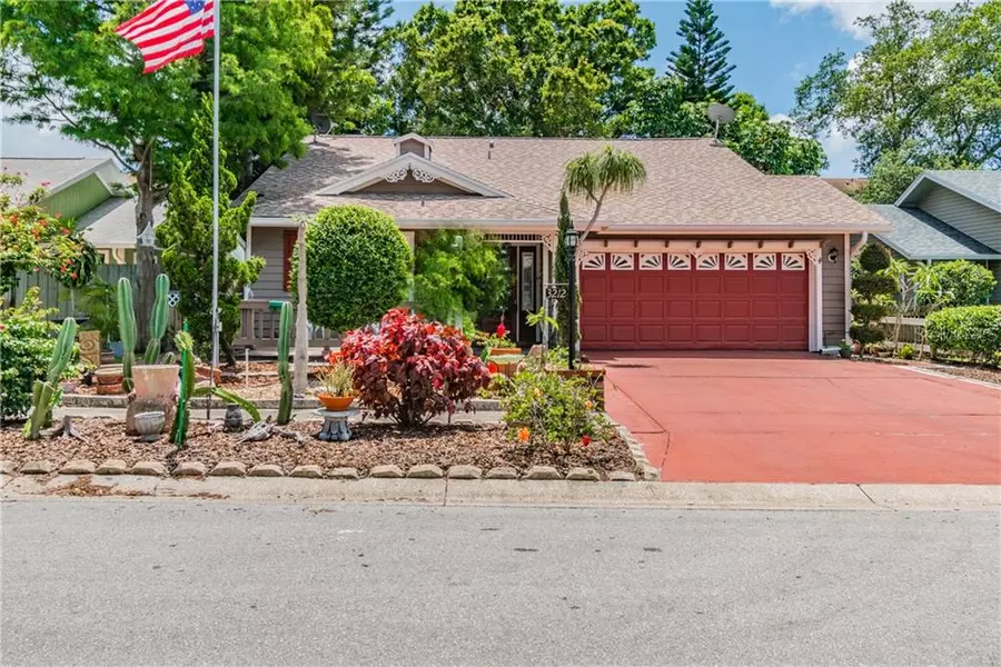 3212 WHISPERING DR N, Largo, FL 33771