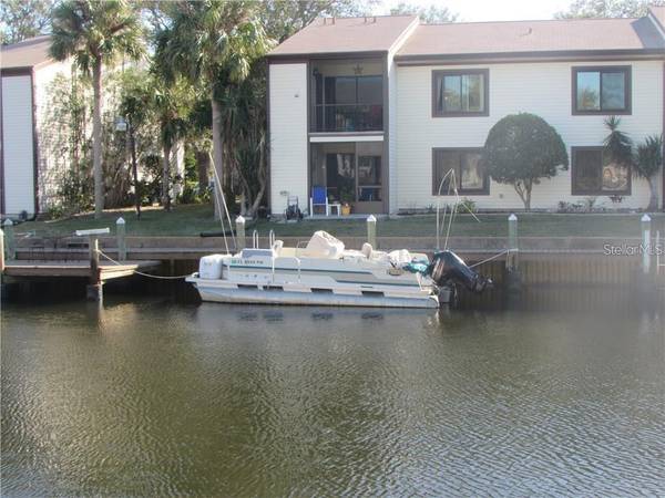 355 MOORINGS COVE DR #11 E, Tarpon Springs, FL 34689