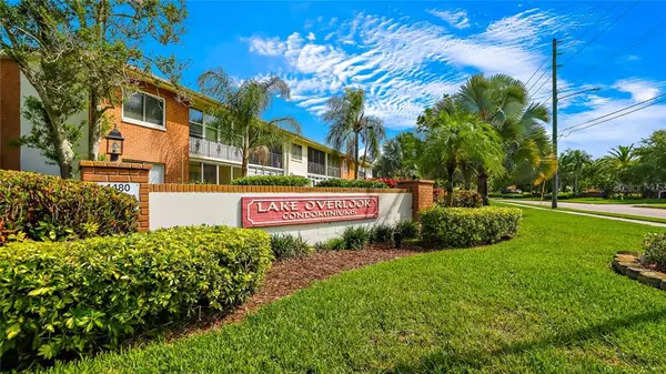 4520 OVERLOOK DR NE #233, St Petersburg, FL 33703