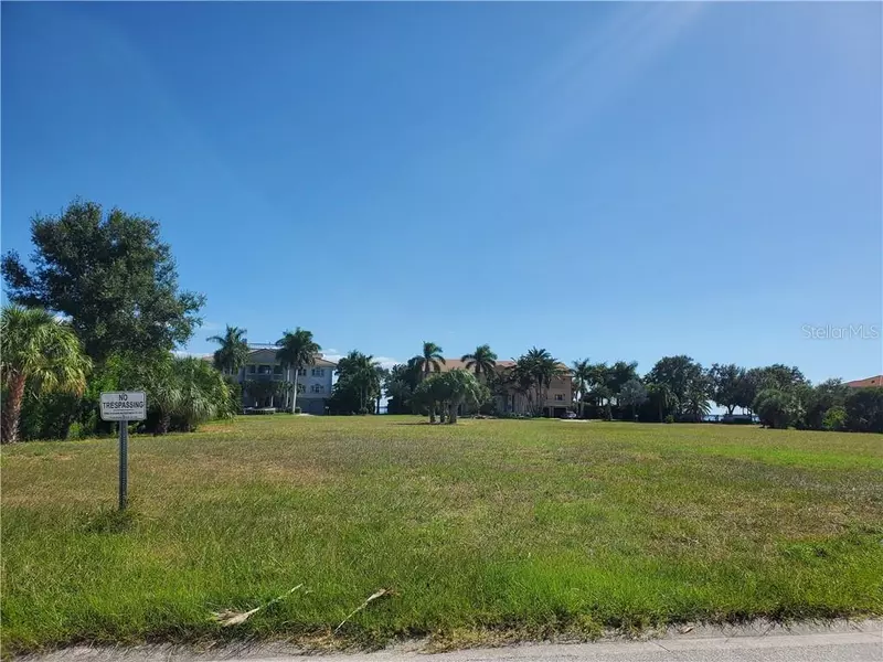 61ST AVE S, St Petersburg, FL 33715