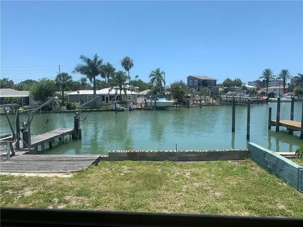 301 E MADEIRA AVE, Madeira Beach, FL 33708