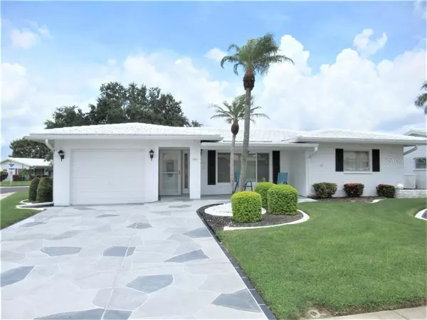 9935 MAINLANDS BLVD E, Pinellas Park, FL 33782