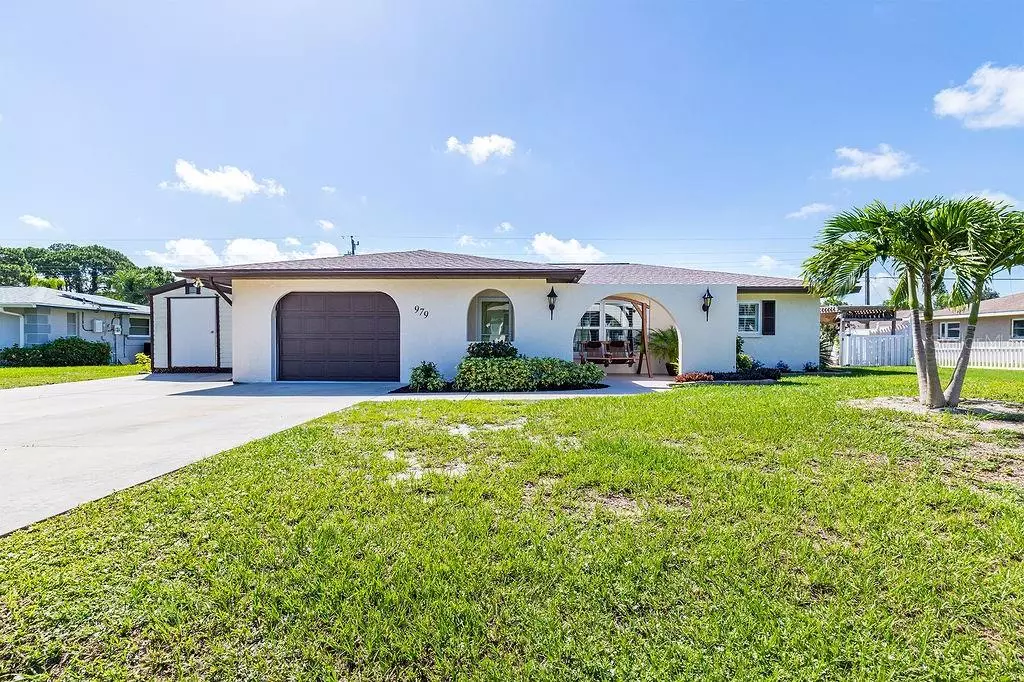 Venice, FL 34293,979 CUMBERLAND RD