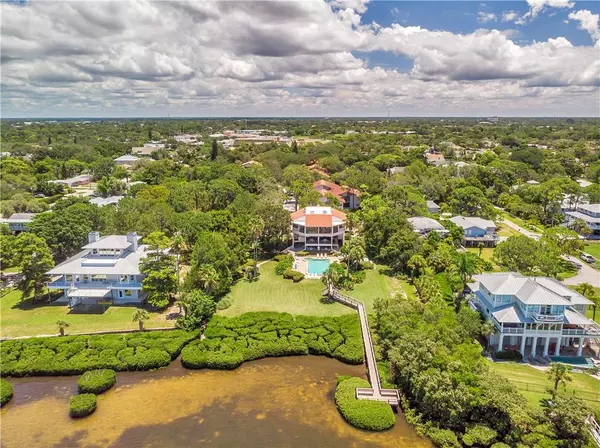 300 S FLORIDA AVE #400J, Tarpon Springs, FL 34689