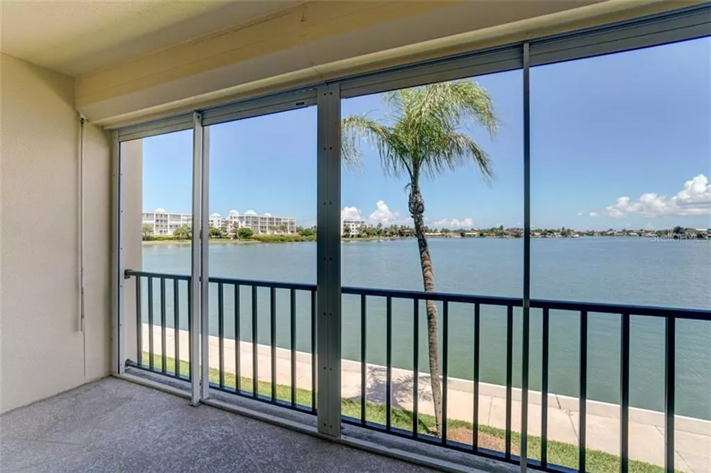 South Pasadena, FL 33707,7920 SUN ISLAND DR S #206