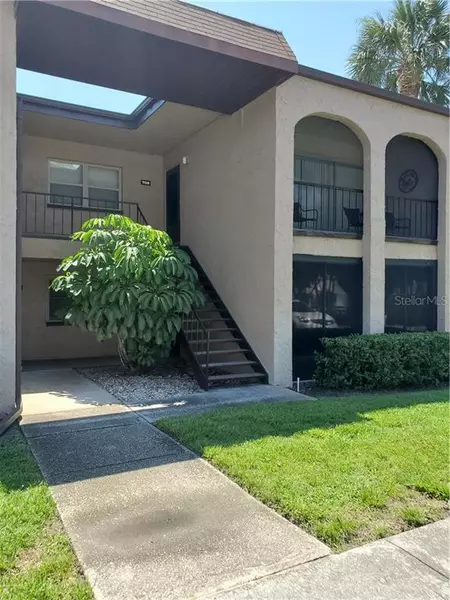 7701 STARKEY RD #707, Largo, FL 33777