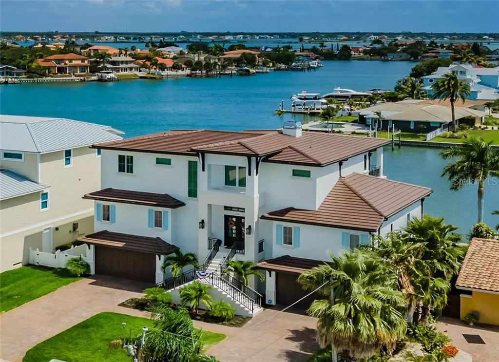 Belleair Beach, FL 33786,206 HOWARD DR