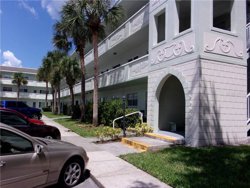 2385 TAHITIAN LN #17, Clearwater, FL 33763