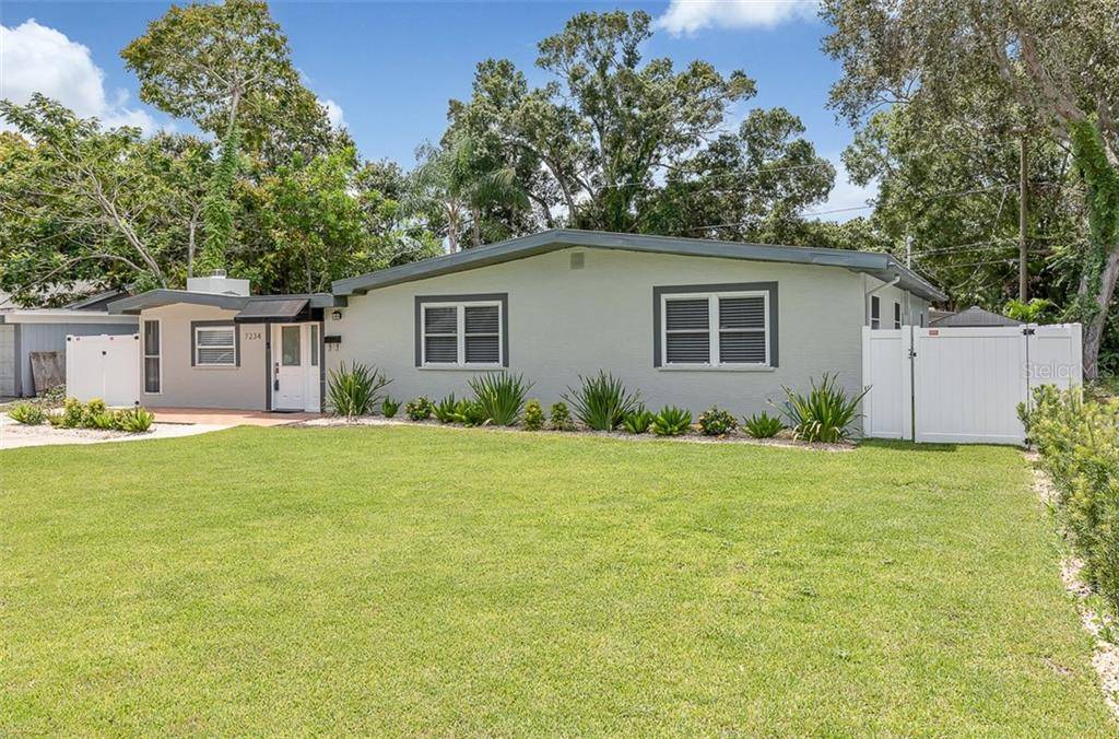 7234 LYNNWOOD AVE N, St Petersburg, FL 33710