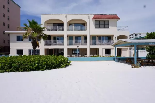17300 GULF BLVD #8, North Redington Beach, FL 33708