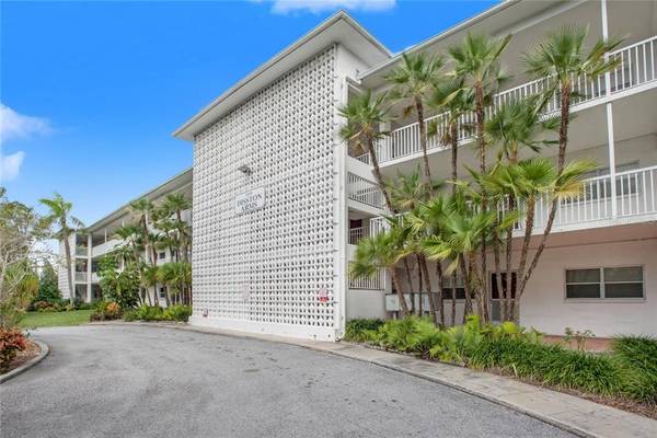 5155 9TH AVE N #209, St Petersburg, FL 33710