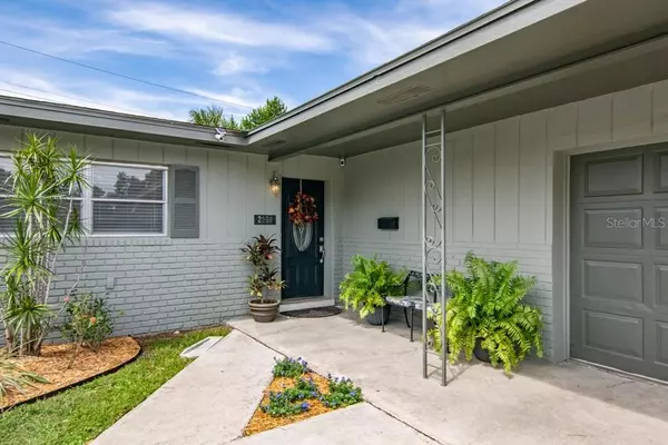 2050 60TH WAY N, St Petersburg, FL 33710