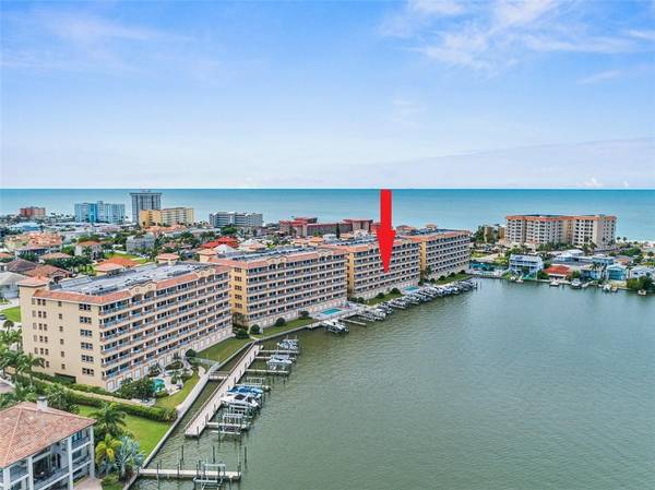 17717 GULF BLVD #304, Redington Shores, FL 33708