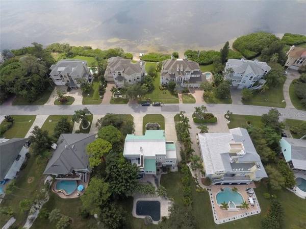 1039 POINT SEASIDE DR, Crystal Beach, FL 34681