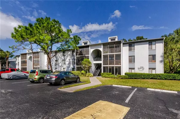 1182 PINE RIDGE CIR W #F3, Tarpon Springs, FL 34688