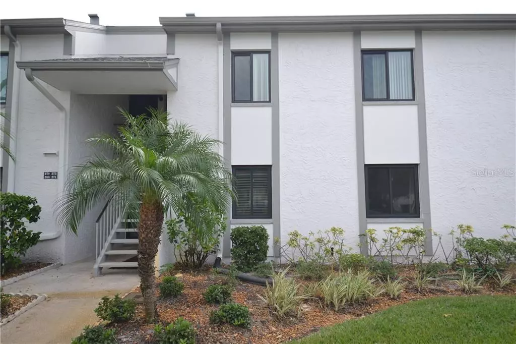 Oldsmar, FL 34677,271 CYPRESS LN #2