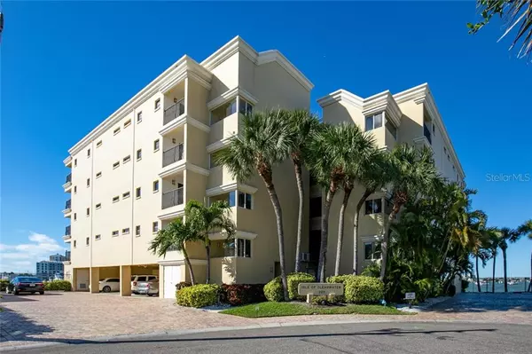 Clearwater Beach, FL 33767,200 DOLPHIN PT #301